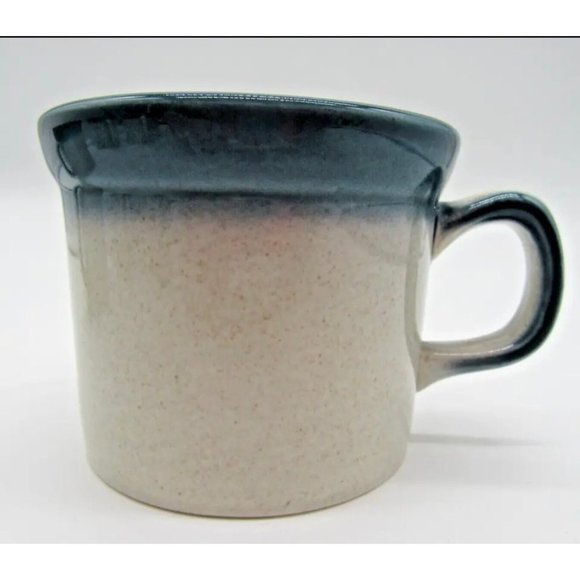 Vintage Wedgewood Blue Pacific Creamer Stoneware England Blue Rim with 4 matchin - Picture 8 of 8